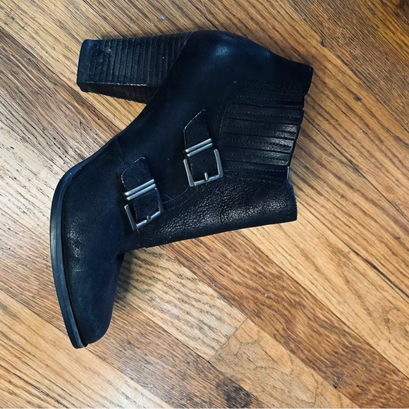 Clark’s artisan Black Goth Ankle Boots with Buckles – Size 9 - Picture 4 of 9